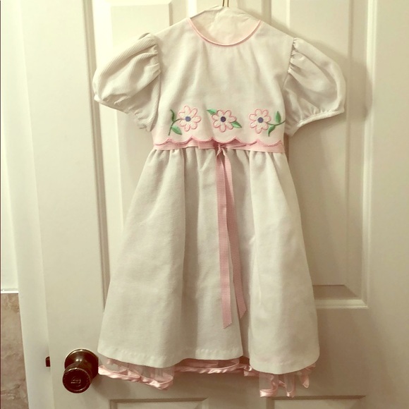 Girls dress - Picture 1 of 4